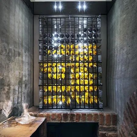 One Eight Apartment